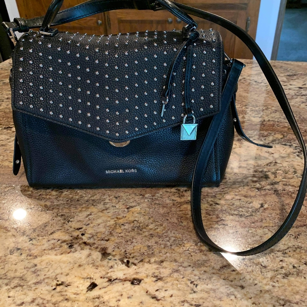 New MK purse.. never used 😍